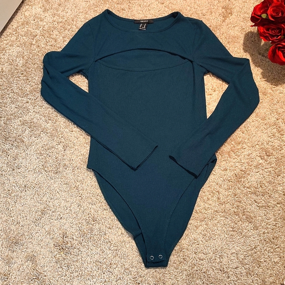 Forever 21 Bodysuit Size M 🔥